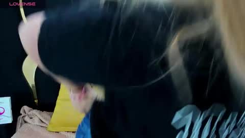 GiaRoussel online show from 02-27-26, 04:51