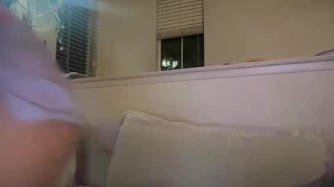 giathelibra online show from 09-21-25, 05:42