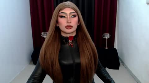Snapshot of giaxxx01 chatting on 02-19-25, 02:55 Gia X online show from 02-19-25, 02:55