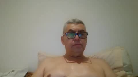 gigi1970 online show from 12-28-24, 07:01