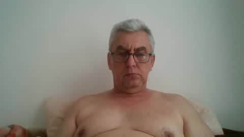 Snapshot of gigi1970 chatting on 04-18-26, 12:42 gigi1970 online show from 04-18-26, 12:42