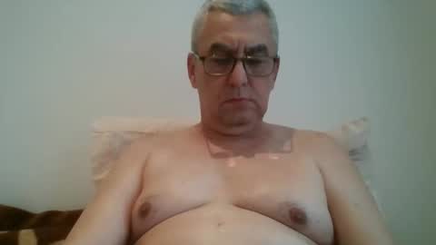 Snapshot of gigi1970 chatting on 05-14-26, 04:58 gigi1970 online show from 05-14-26, 04:58