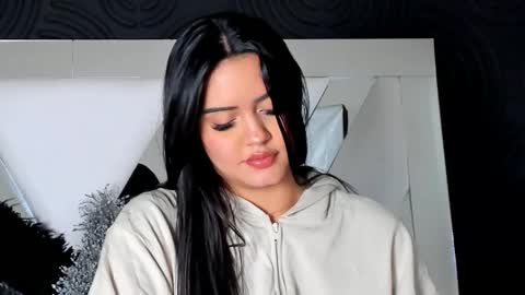 gigi wilden online show from 12-23-24, 05:22