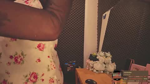 Gigi independet model P online show from 10-07-25, 08:39