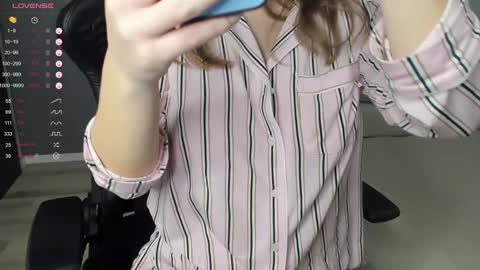 gigihadd online show from 12-31-24, 03:09