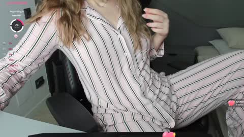 gigihadd online show from 02-05-25, 04:03