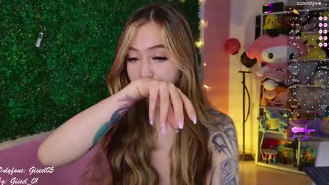 Gisel online show from 02-12-25, 11:40