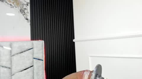 Snapshot of gigiidoll chatting on 10-17-25, 11:13 Gigi Doll online show from 10-17-25, 11:13