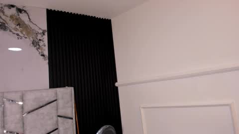 Snapshot of gigiidoll chatting on 10-18-25, 11:11 Gigi Doll online show from 10-18-25, 11:11