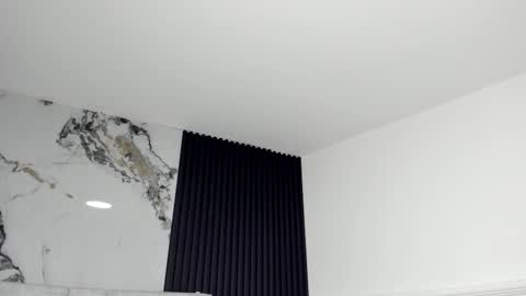 Snapshot of gigiidoll chatting on 11-10-25, 11:20 Gigi Doll online show from 11-10-25, 11:20