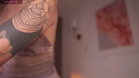 GIGI online show from 09-14-25, 10:09