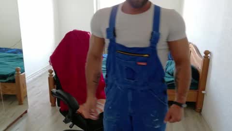 Snapshot of gigollo65 chatting on 04-15-26, 02:13 Moki online show from 04-15-26, 02:13