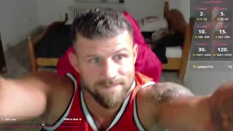 Snapshot of gigollo65 chatting on 05-12-26, 09:34 Moki online show from 05-12-26, 09:34