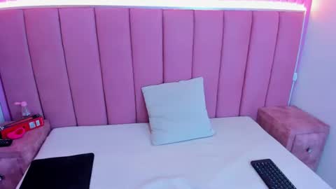 Snapshot of gigy_deluxe chatting on 06-30-26, 02:29 gigy_deluxe online show from 06-30-26, 02:29