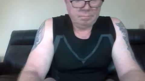 gimmmieoooo online show from 04-06-26, 01:03