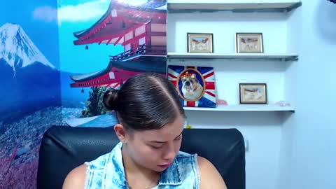  Gina   online show from 12-28-24, 02:42