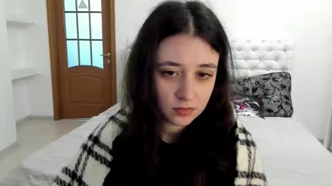 Kate online show from 10-04-25, 09:29