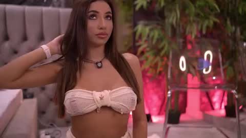 Gina online show from 06-12-26, 08:41