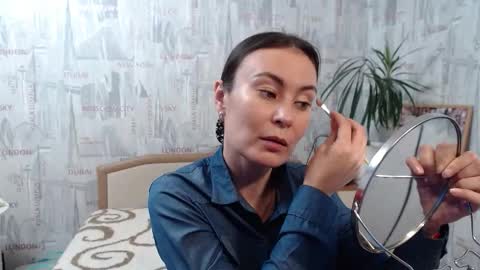 ginaxsoulah   online show from 10-05-25, 10:35