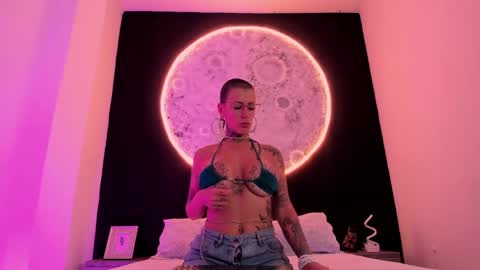 Ginebra online show from 02-13-25, 03:03