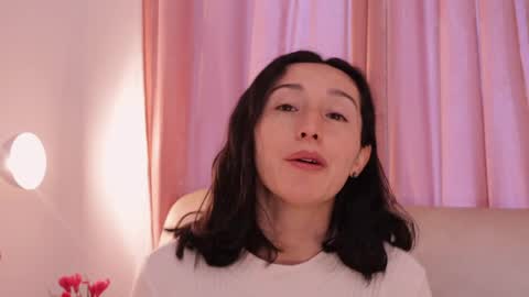 Snapshot of ginevra_esposito chatting on 06-03-26, 12:41 Ginn online show from 06-03-26, 12:41