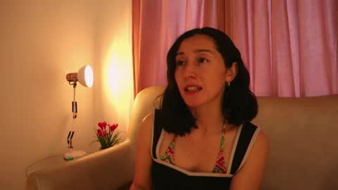 Snapshot of ginevra_esposito chatting on 06-04-26, 12:33 Ginn online show from 06-04-26, 12:33