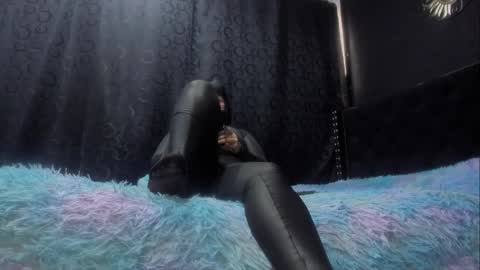 Miss online show from 01-26-25, 04:51