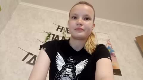 Ginger Anna online show from 06-19-26, 08:01