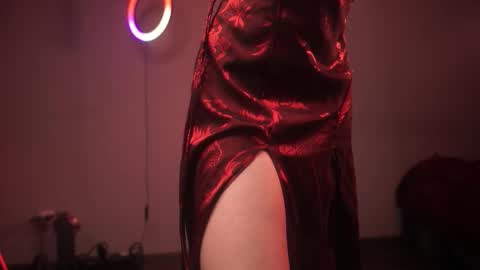        im expecting 350 thumbs up on my altar   online show from 10-13-25, 10:32