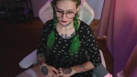 Ginger online show from 06-25-26, 08:41