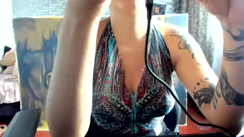 Ginger online show from 06-10-26, 03:33