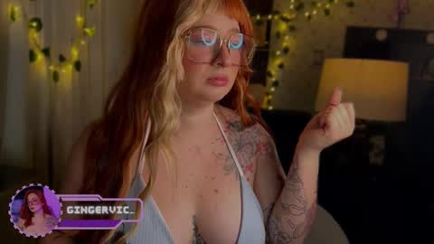 Snapshot of ginger_vic chatting on 02-12-26, 12:22 Vicky 3 online show from 02-12-26, 12:22
