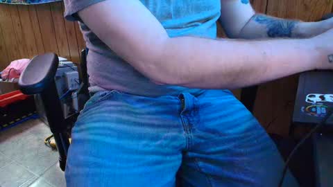 Ginguy online show from 01-19-25, 07:04