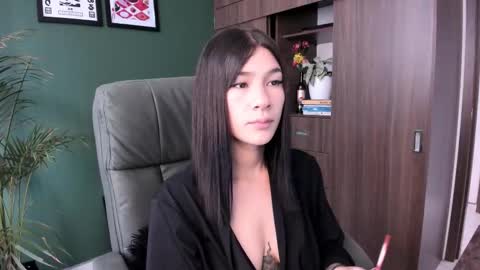 Snapshot of ginnaaaa_ chatting on 11-20-25, 12:38 Ginnaa online show from 11-20-25, 12:38