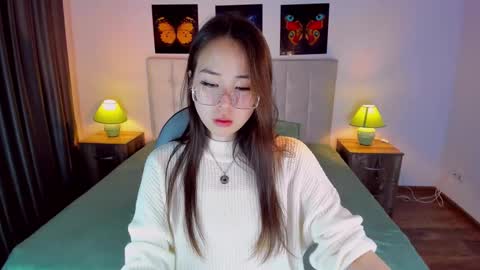 Snapshot of ginnycherry chatting on 12-27-24, 08:45 Ginny online show from 12-27-24, 08:45