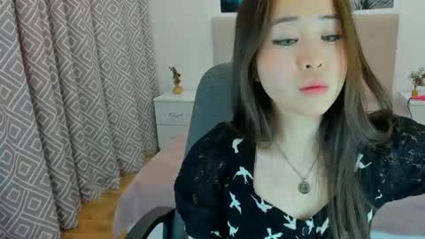 Snapshot of ginnycherry chatting on 01-08-25, 01:31 Ginny online show from 01-08-25, 01:31