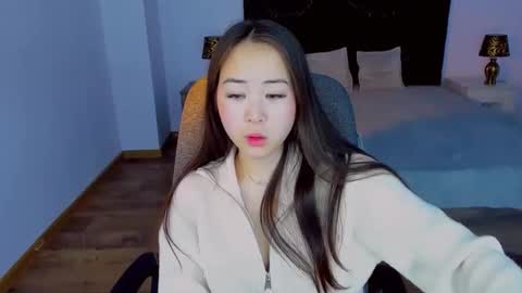 Snapshot of ginnycherry chatting on 01-18-25, 08:52 Ginny online show from 01-18-25, 08:52