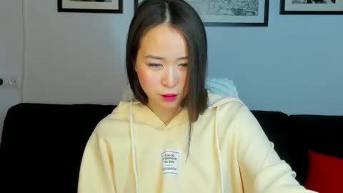 Snapshot of ginnycherry chatting on 02-08-25, 06:01 Ginny online show from 02-08-25, 06:01