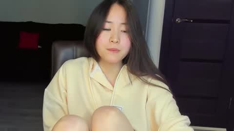 Snapshot of ginnycherry chatting on 02-13-25, 01:48 Ginny online show from 02-13-25, 01:48