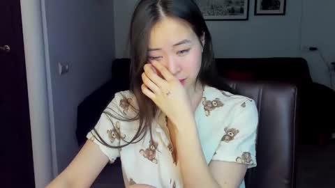 Snapshot of ginnycherry chatting on 02-22-25, 12:49 Ginny online show from 02-22-25, 12:49