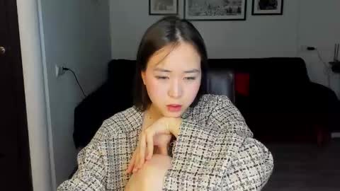 Snapshot of ginnycherry chatting on 02-23-25, 10:42 Ginny online show from 02-23-25, 10:42