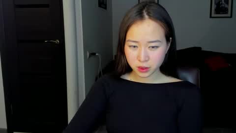 Snapshot of ginnycherry chatting on 03-04-25, 09:43 Ginny online show from 03-04-25, 09:43