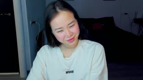 Snapshot of ginnycherry chatting on 03-06-25, 01:46 Ginny online show from 03-06-25, 01:46