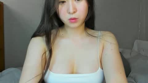 Snapshot of ginnycherry chatting on 10-28-25, 07:49 Ginny online show from 10-28-25, 07:49