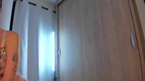 Ginevra online show from 09-28-25, 01:22