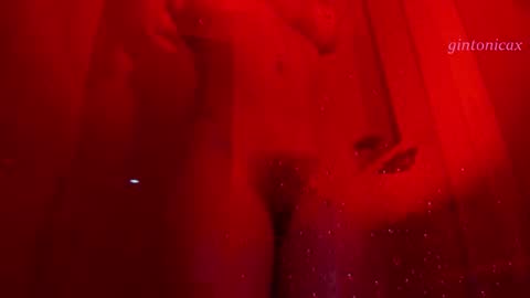 Snapshot of gintonicax chatting on 02-22-26, 01:40 Ginevra online show from 02-22-26, 01:40