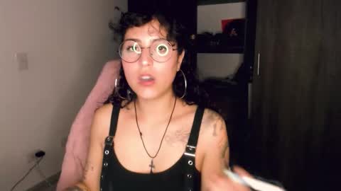 Snapshot of giny_bean chatting on 02-21-26, 01:06 giny_bean online show from 02-21-26, 01:06