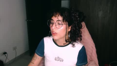 Snapshot of giny_bean chatting on 03-23-26, 02:04 giny_bean online show from 03-23-26, 02:04