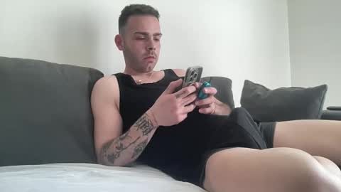 gionnylove online show from 04-23-26, 09:41