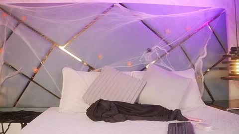 giorgia online show from 10-28-25, 03:10